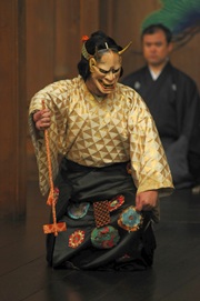 表1_能「葵上」観世喜正 撮影＝芝田裕之.jpg